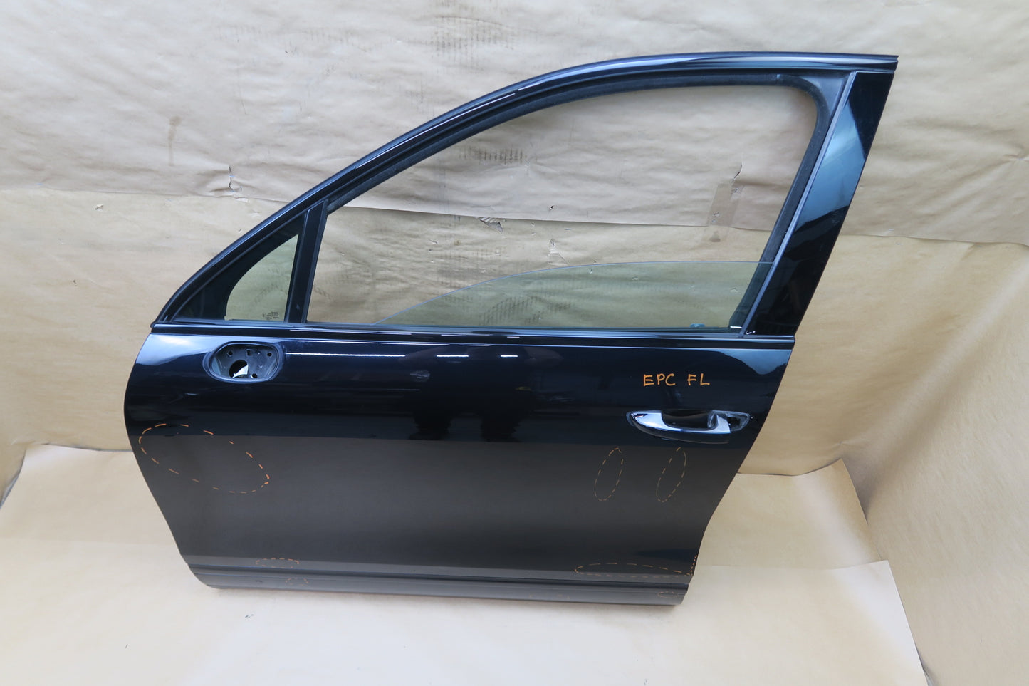 2011-2018 PORSCHE CAYENNE 958 FRONT LEFT DOOR SHELL PANEL W GLASS