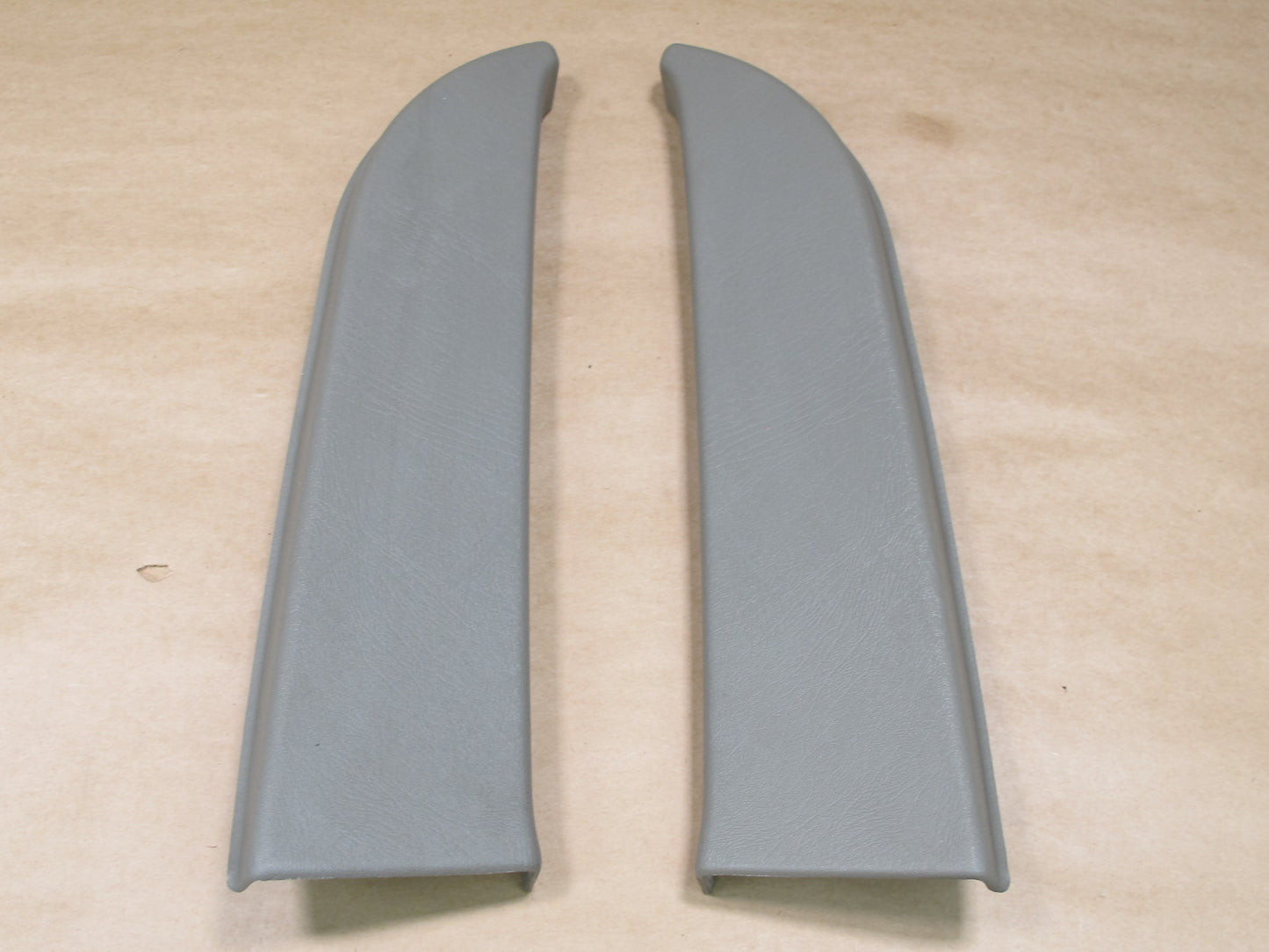 2003-2007 HUMMER H2 REAR LEFT & RIGHT SIDE DOOR UPPER WINDOW TRIM COVER SET