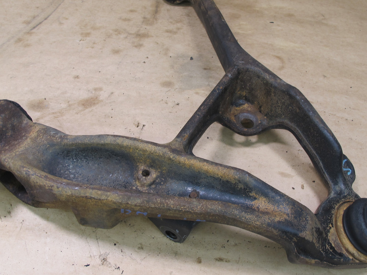 2003-2009 HUMMER H2 AWD FRONT RIGHT PASSENGER SIDE LOWER CONTROL ARM