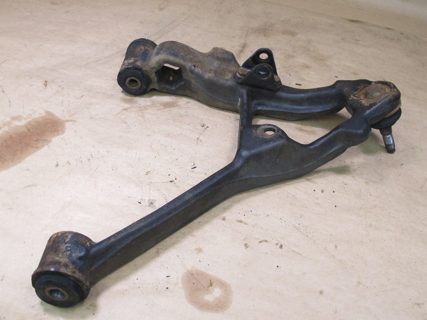 2003-2009 HUMMER H2 AWD FRONT RIGHT PASSENGER SIDE LOWER CONTROL ARM