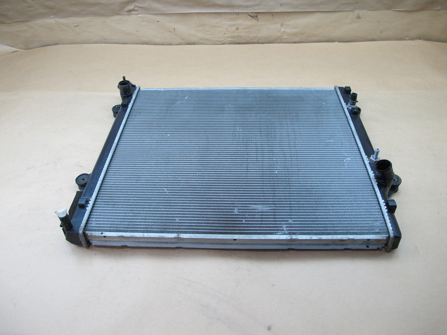 2003-2009 LEXUS UZJ120L GX470 ENGINE RADIATOR 422173-9793