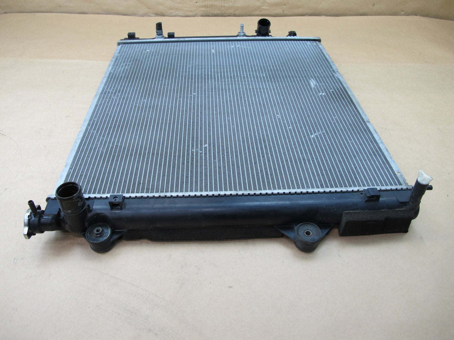 2003-2009 LEXUS UZJ120L GX470 ENGINE RADIATOR 422173-9793