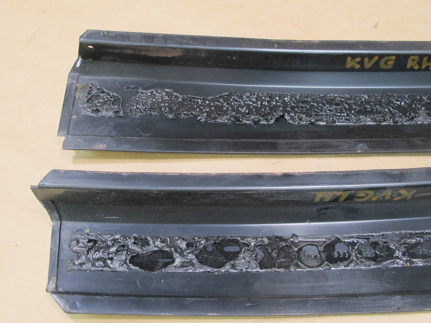 85-93 VOLKSWAGEN VW MK1 CABRIOLET SET OF 2 EXTERIOR B-PILLAR TRIM COVER OEM