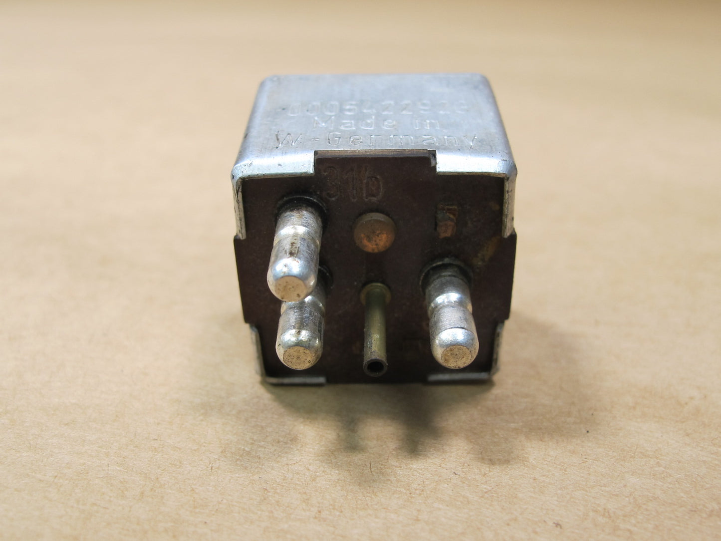 73-85 MERCEDES R107 WARNING BUZZER RELAY MODULE 0005422923 OEM