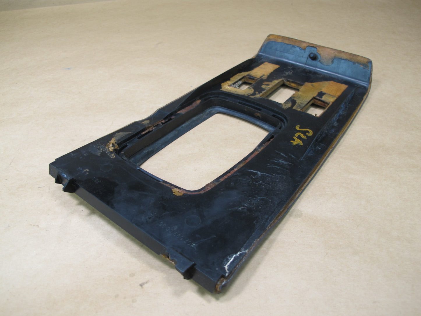 73-85 MERCEDES R107 CONSOLE TRANSMISSION SHIFTER TRIM BEZEL COVER PANEL OEM