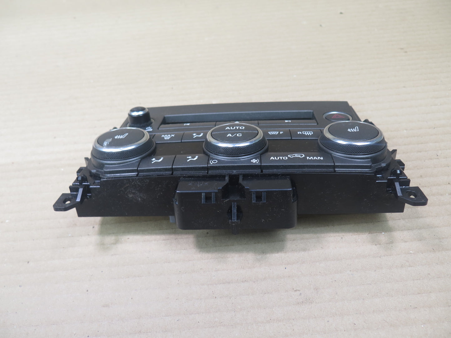 14-15 RANGE ROVER EVOQUE L538 A/C HEATER CLIMATE CONTROL SWITCH PANEL OEM