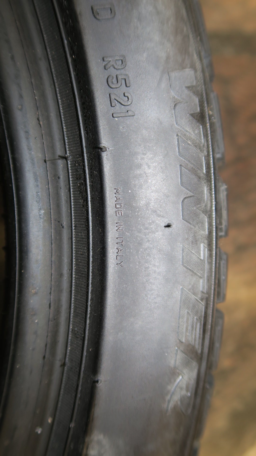 PIRELLI WINTER SOTTOZERO 3 R18 TIRE 245/40 R8XL 97V