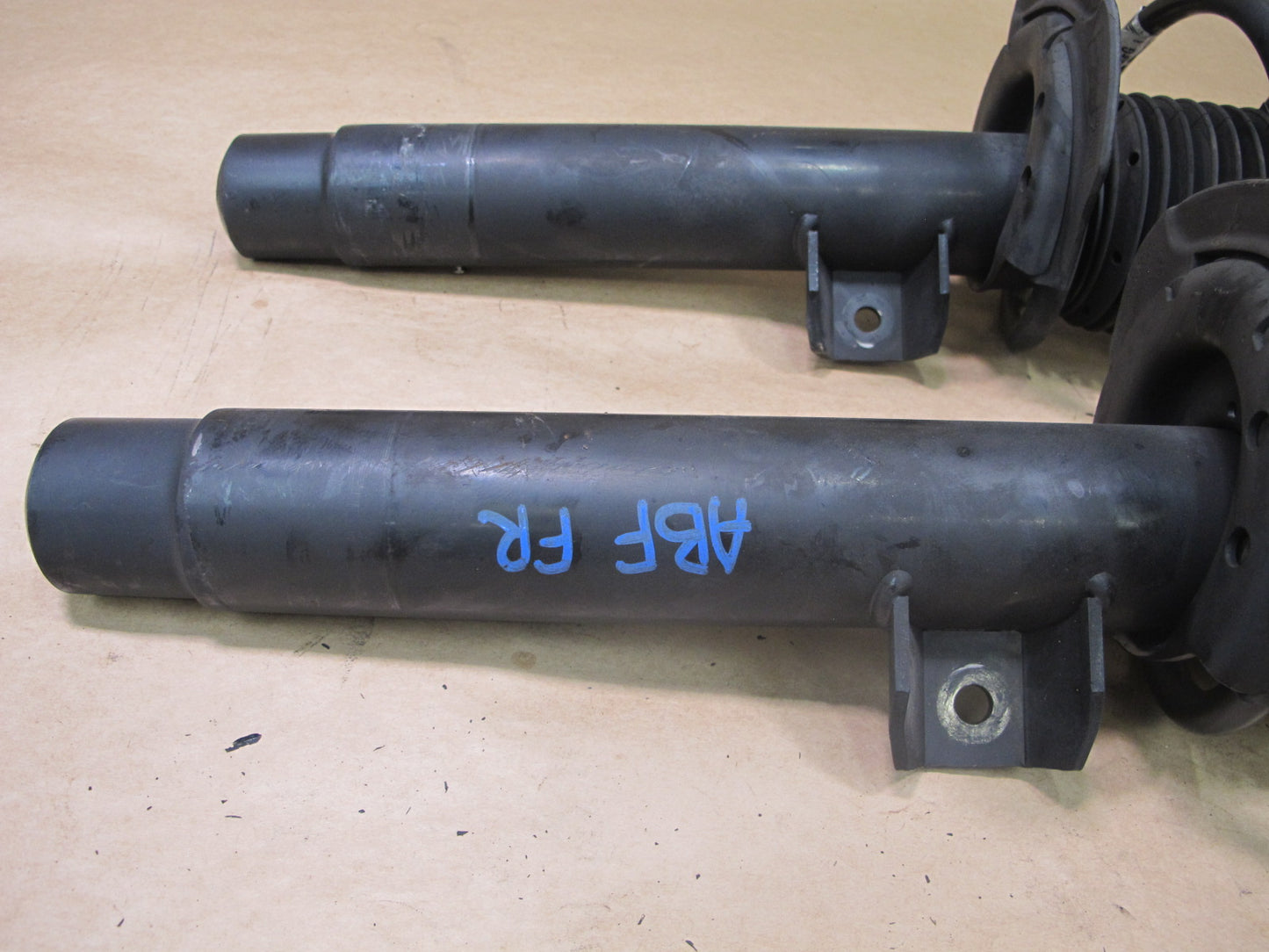 14-15 BMW F33 428i RWD CONVERTIBLE SET OF 2 FRONT STRUT SHOCK ABSORBER OEM