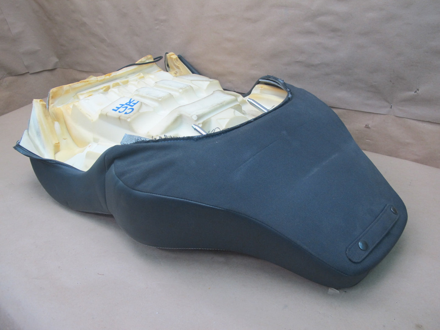 04-08 CHRYSLER CROSSFIRE FRONT RIGHT SEAT UPPER BACKREST LEATHER CUSHION OEM