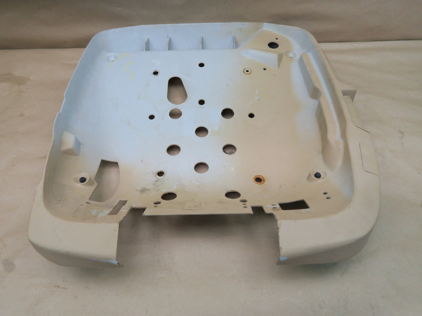 96-99 BMW E63 3-SERIES FRONT RIGHT SEAT LOWER CUSHION PAN TRAY 8166184 OEM