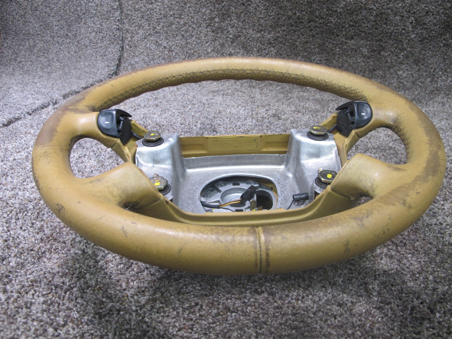 1999-2005 PORSCHE 911 CARRERA 996 4 SPOKE MULTIFUNCTIONAL STEERING BEIGE