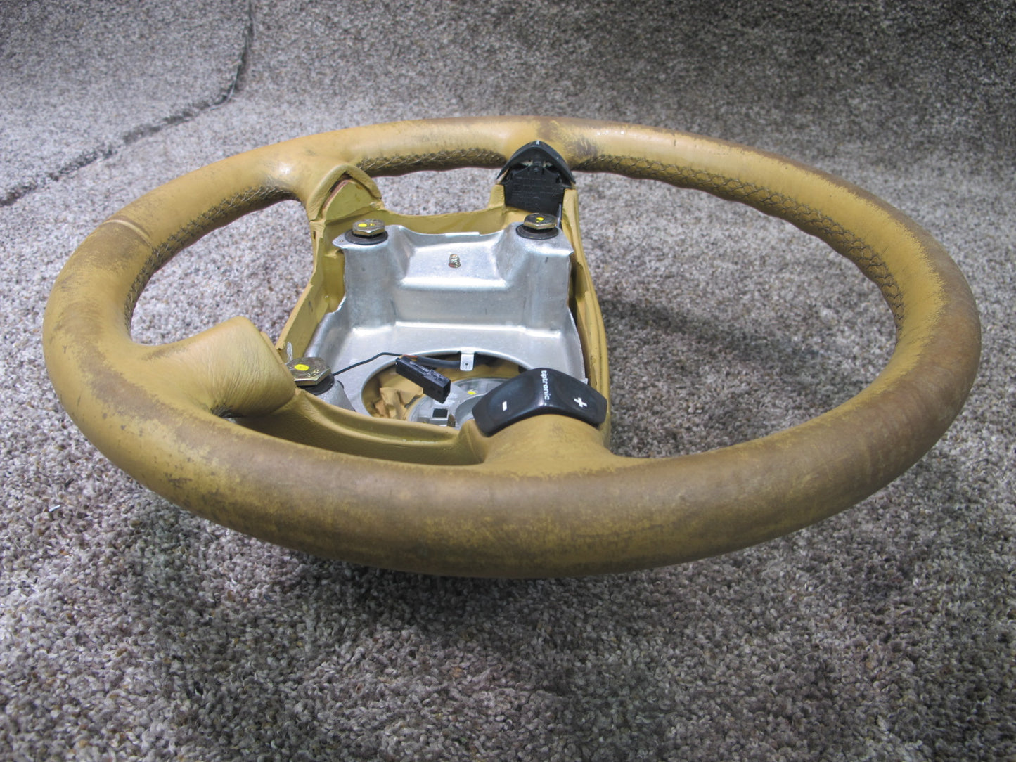 1999-2005 PORSCHE 911 CARRERA 996 4 SPOKE MULTIFUNCTIONAL STEERING BEIGE