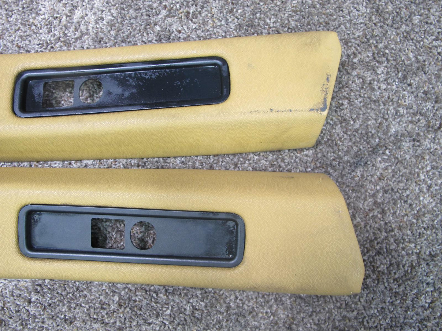 99-05 PORSCHE 911 CARRERA 996 B PILLAR LEFT RIGHT SEATBELT TRIM PANEL COVER SET