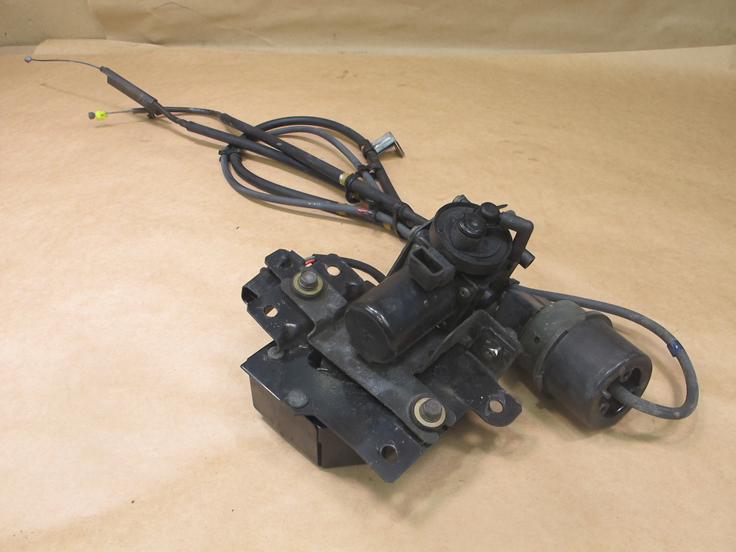 1991-1999 MITSUBISHI 3000GT CRUISE CONTROL ACTUATOR MOTOR ASSEMBLY