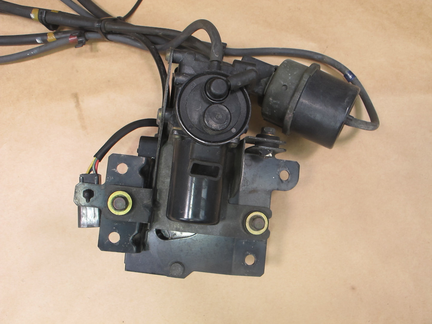 1991-1999 MITSUBISHI 3000GT CRUISE CONTROL ACTUATOR MOTOR ASSEMBLY