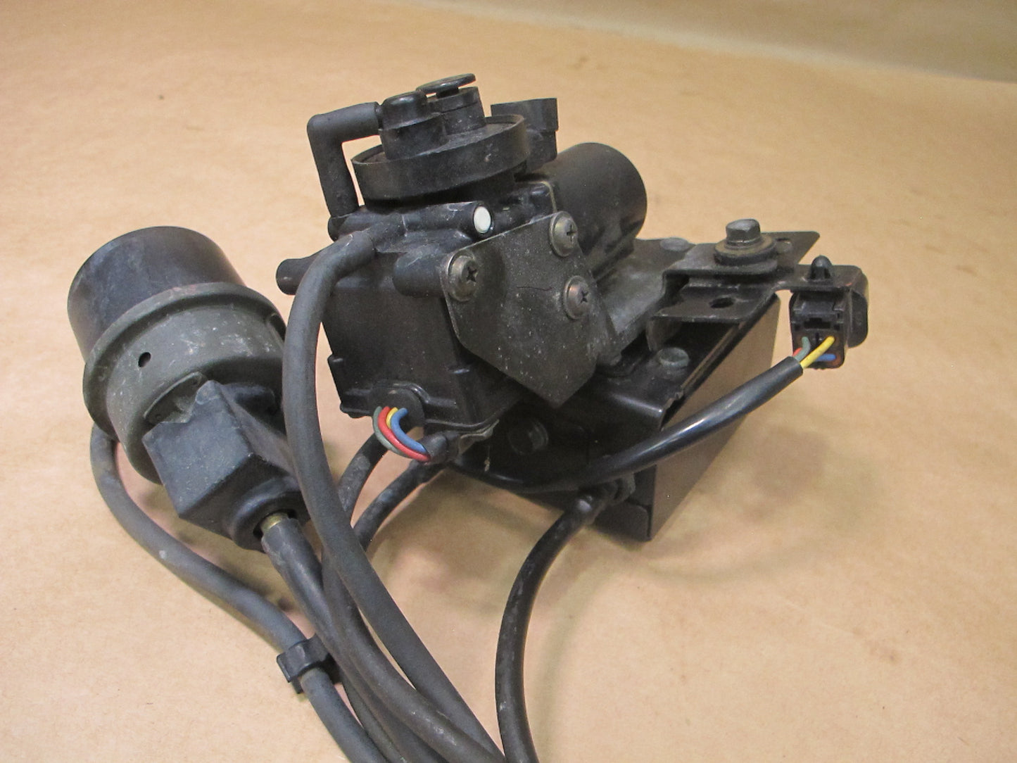 1991-1999 MITSUBISHI 3000GT CRUISE CONTROL ACTUATOR MOTOR ASSEMBLY