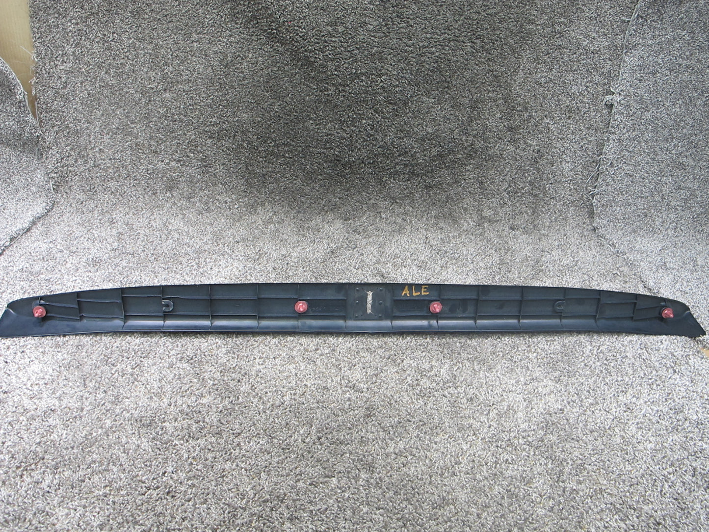 92-96 ES300 REAR TRUNK INTERIOR PLASTIC PANEL SCUFF PLATE TRIM MOLDING OEM