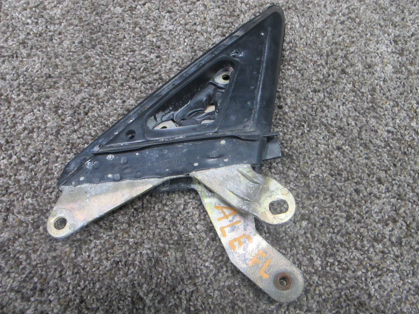 92-96 LEXUS ES300 FRONT RIGHT & LEFT SIDE DOOR MIRROR MOUNT BRACKET SET OEM