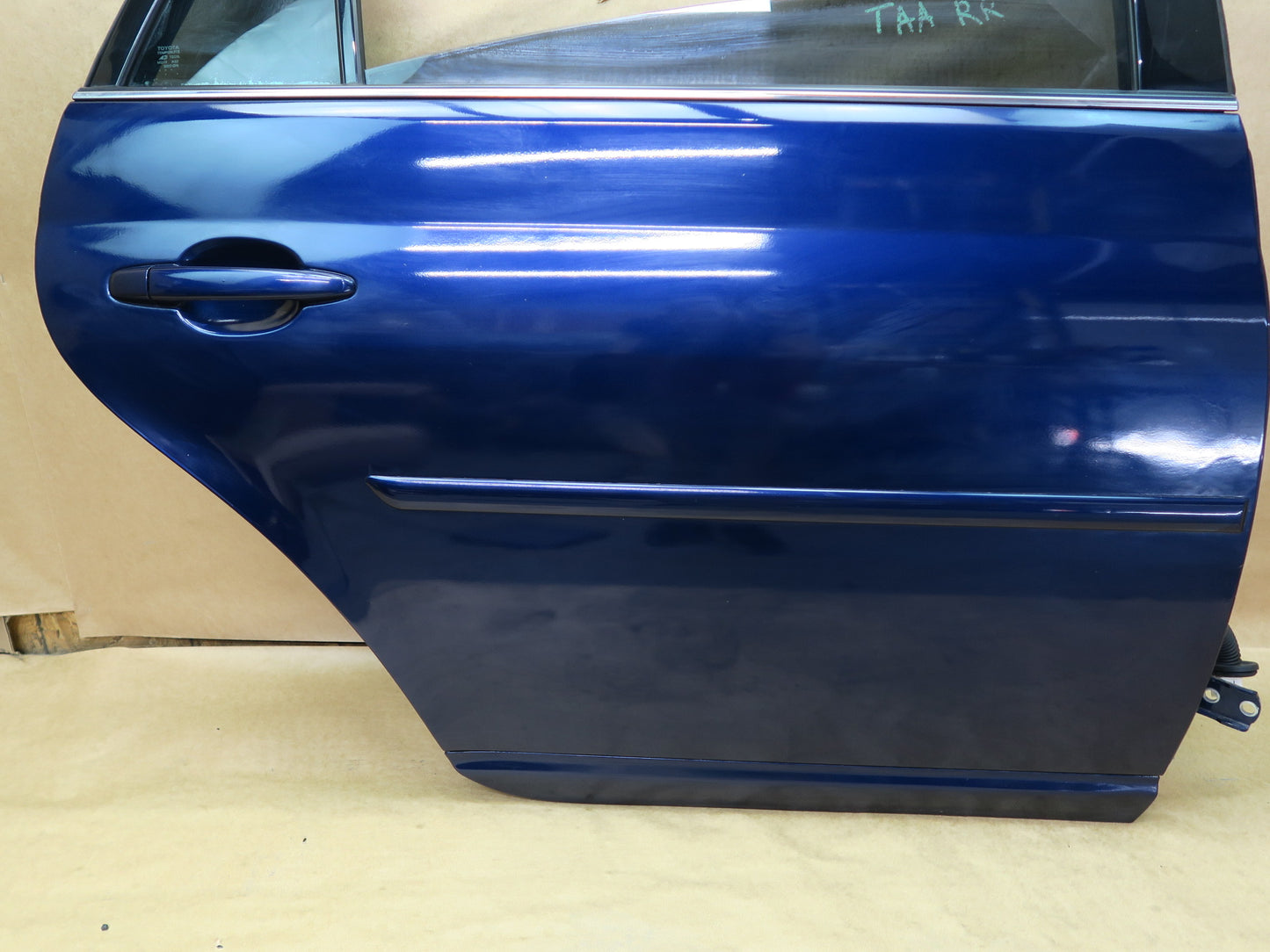 05-12 TOYOTA AVALON REAR RIGHT PASS SIDE DOOR SHELL W/ GLASS ASSEMBLY BLUE OEM