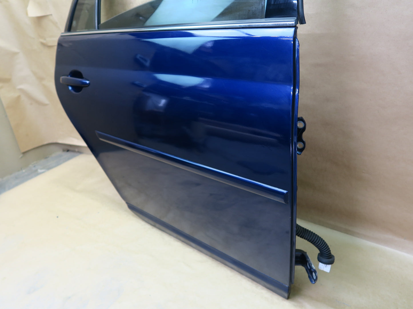 05-12 TOYOTA AVALON REAR RIGHT PASS SIDE DOOR SHELL W/ GLASS ASSEMBLY BLUE OEM