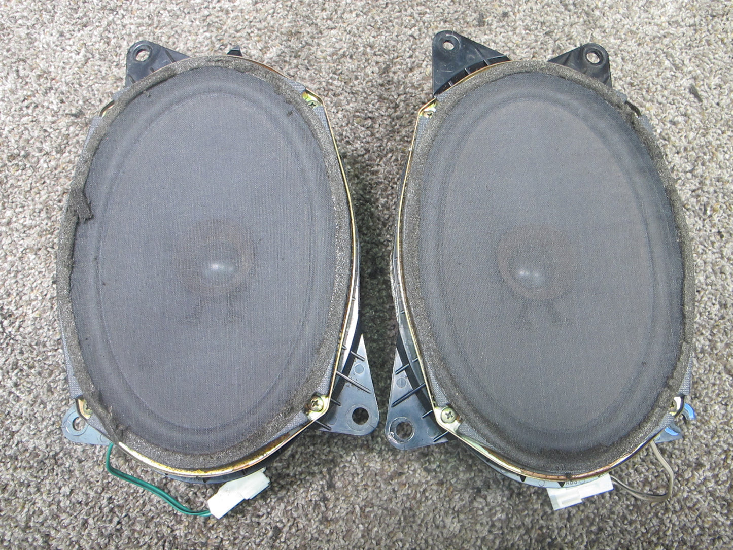 1992-1996 Lexus ES300 Rear Pioneer Speakers Speaker Set of 2 OEM 86160-33140