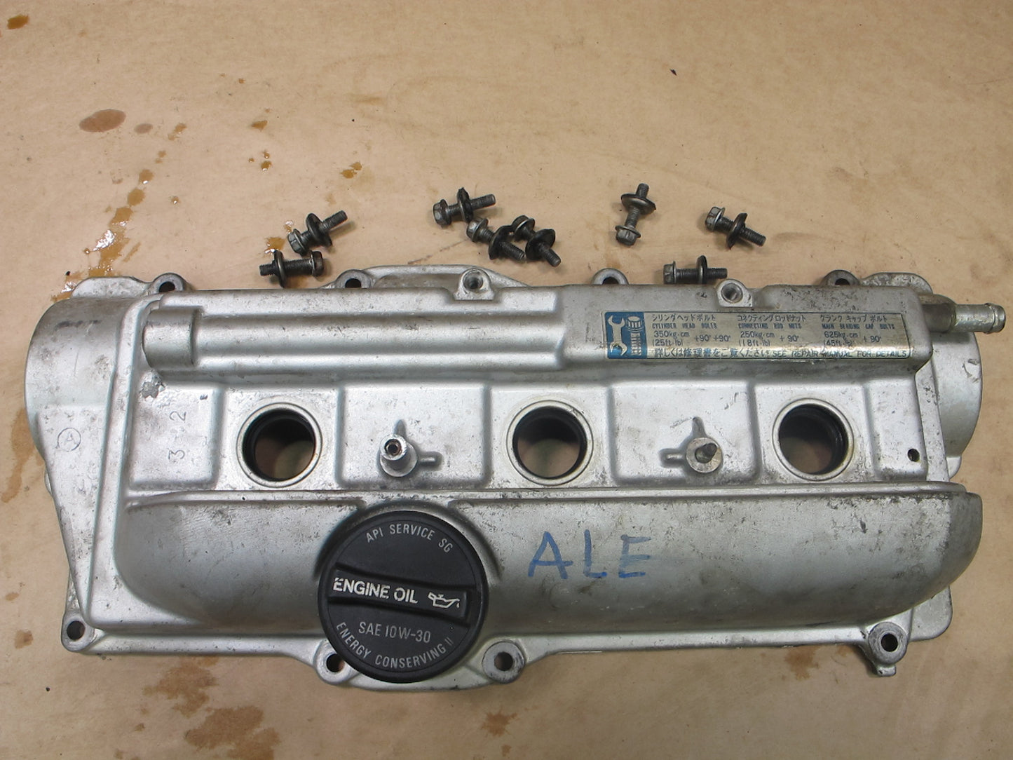 1992-1994 Lexus ES300 Valve Cover LH OEM