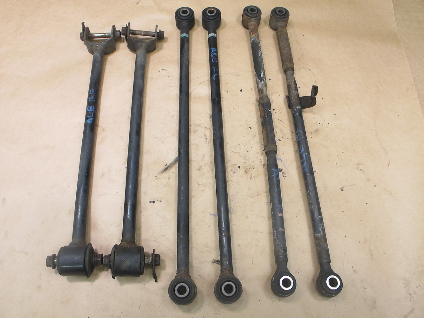 92-96 LEXUS ES300 REAR SUSPENSION LEFT & RIGHT SIDE CONTROL ARM SET 6PCS OEM