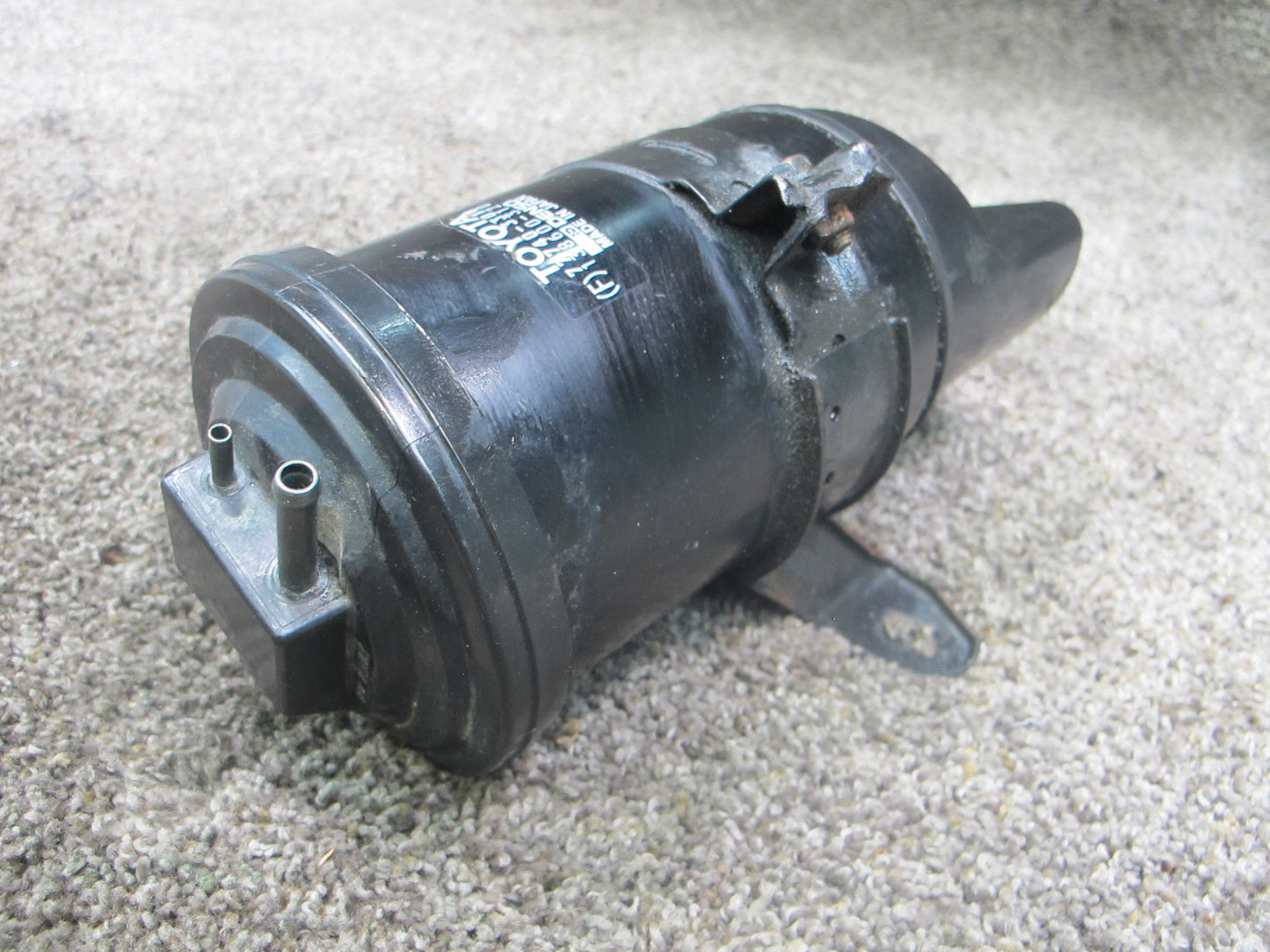 92-93 LEXUS ES300 FUEL VAPOR EVAP CHARCOAL CANISTER 77740-33010 OEM