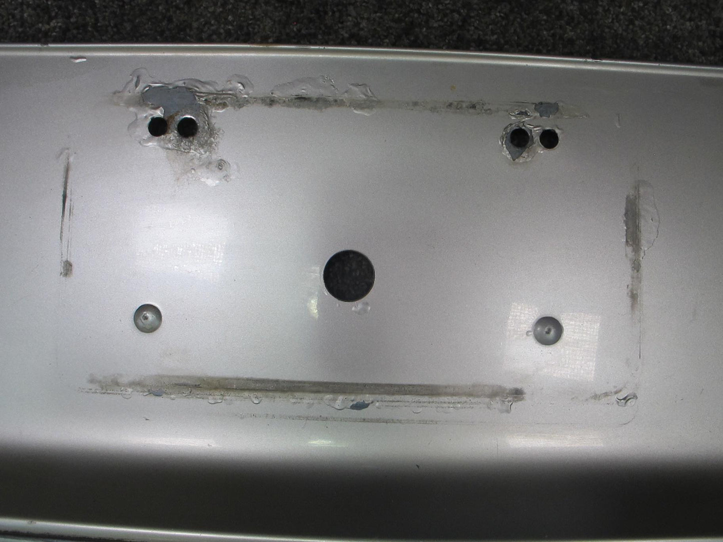 1998-2002 LEXUS J100 LX470 REAR TRUNK TAILGATE LICENSE PLATE HOUSING 76801-60040