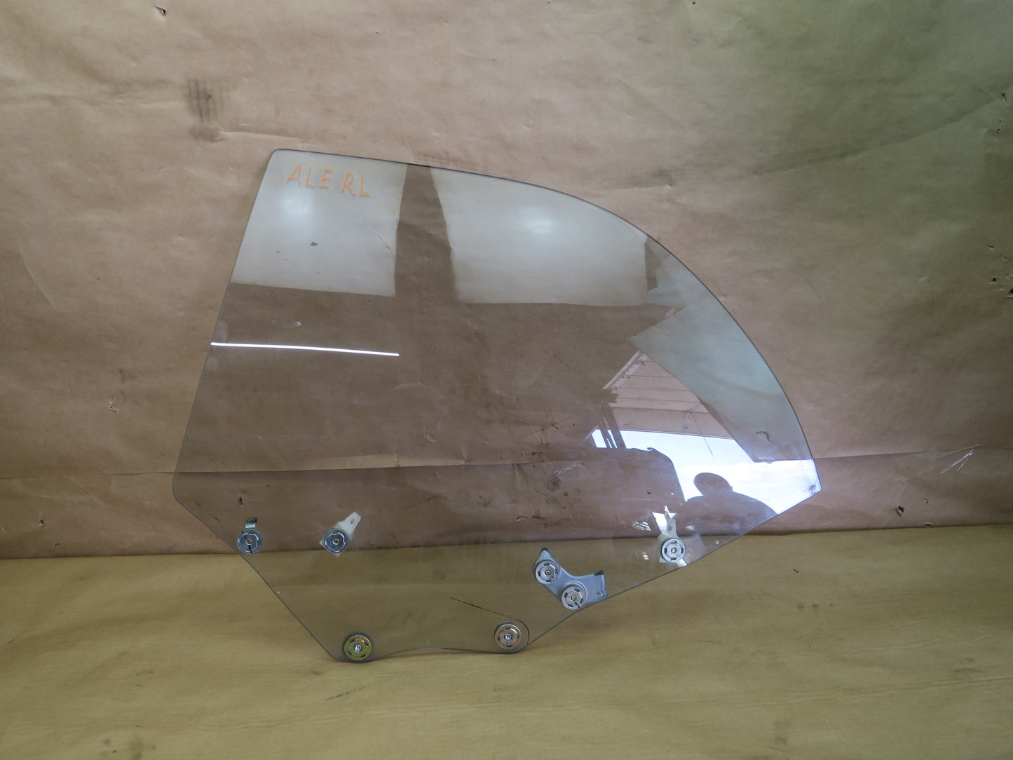 92-96 LEXUS ES300 REAR LEFT DRIVER SIDE DOOR WINDOW GLASS OEM