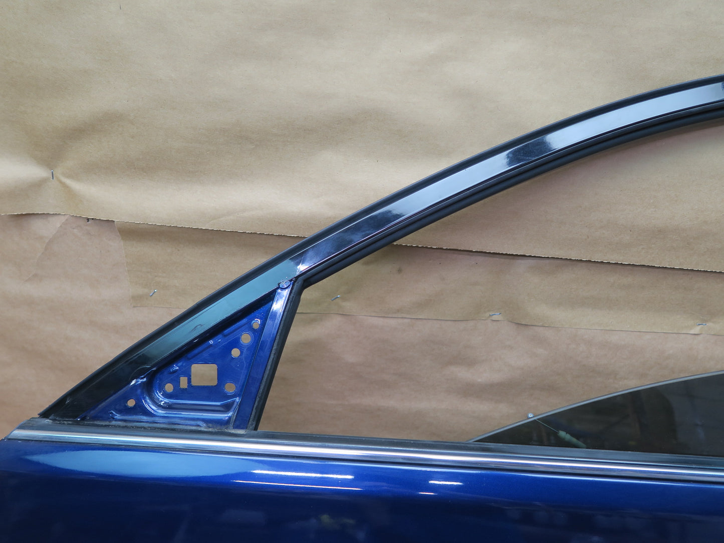 05-12 TOYOTA AVALON FRONT LEFT DRIVER SIDE DOOR SHELL W/ GLASS ASSEMBLY BLUE OEM