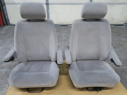 99-03 VW EUROVAN T4 SET OF 2 FRONT LEFT & RIGHT CLOTH SEAT OEM