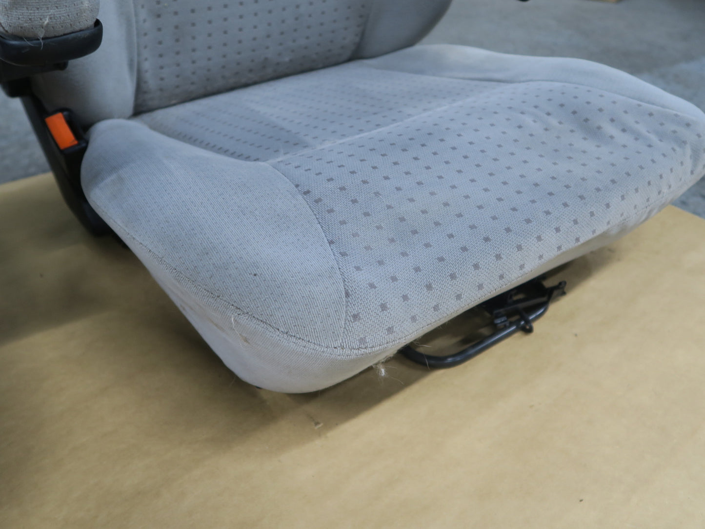 99-03 VW EUROVAN T4 SET OF 2 FRONT LEFT & RIGHT CLOTH SEAT OEM