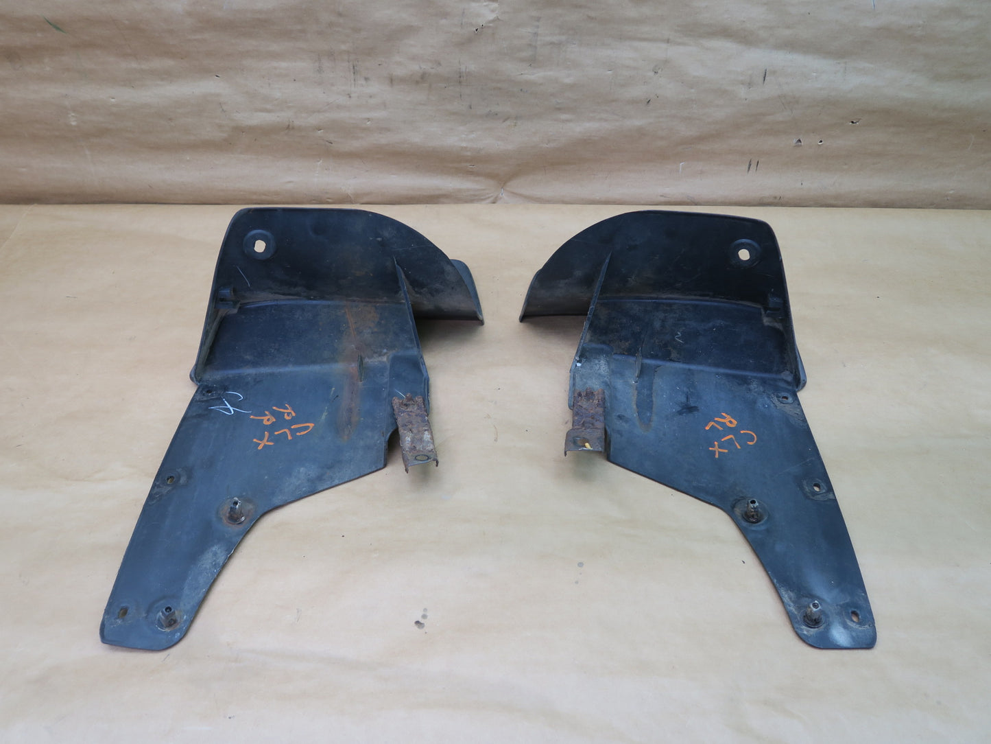 1998-2007 LEXUS J100 LX470 REAR LEFT & RIGHT MUD FLAP SPLASH GUARD SET OF 2