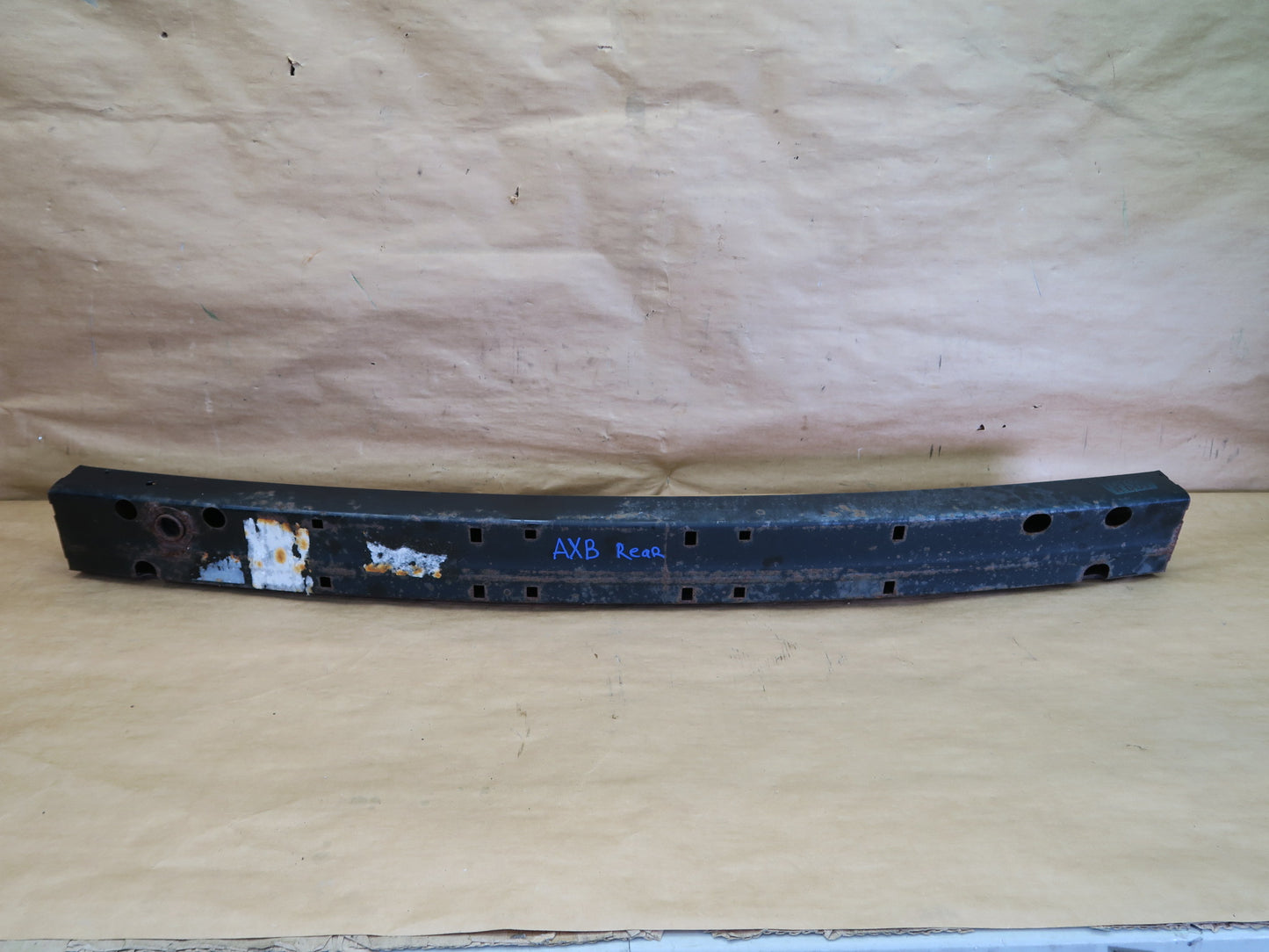 04-06 TOYOTA SCION XB REAR BUMPER BACK REINFORCEMENT IMPACT CRASH BAR OEM