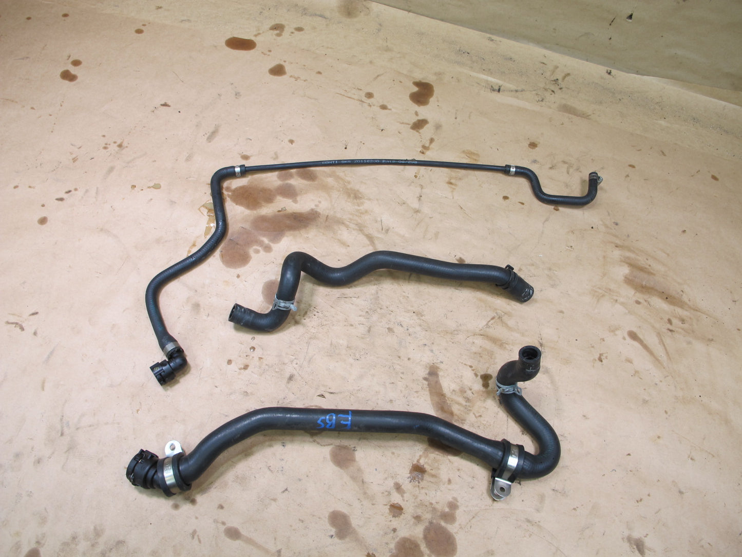 06-10 BMW E63 E64 650i ENGINE COOLANT HOSE PIPE LINE SET OEM